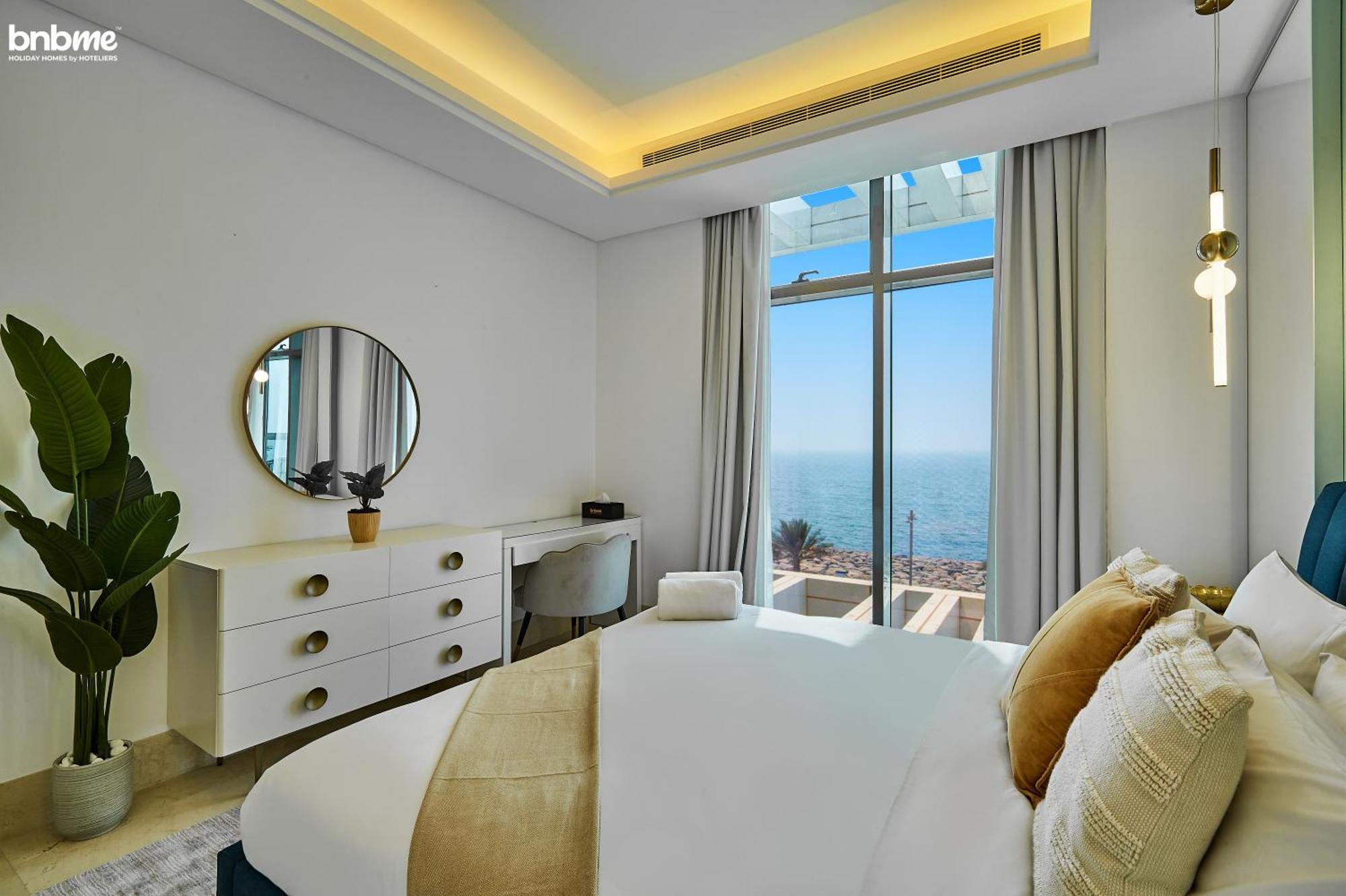 Bnbme - Th8 Palm Hotel Dubai Exteriör bild