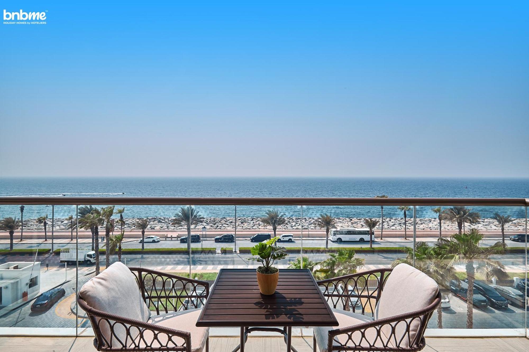 Bnbme - Th8 Palm Hotel Dubai Exteriör bild