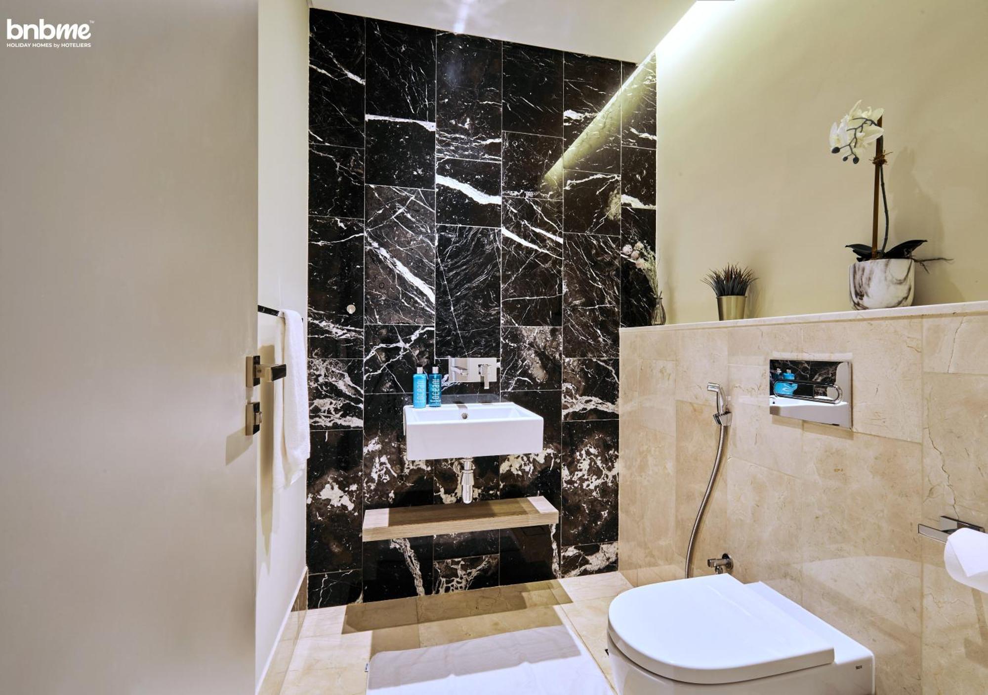 Bnbme - Th8 Palm Hotel Dubai Exteriör bild